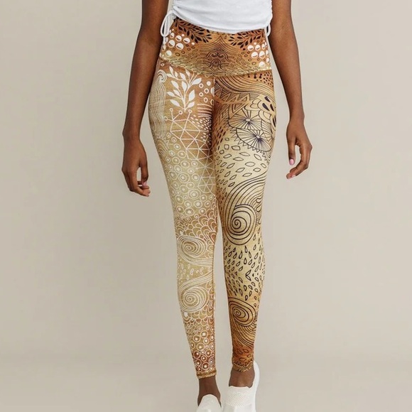 Niyama Sol Pants - Niyama Sol Kuro Shiro Barefoot NWT Size Medium High Waisted Legging $92 Sexy Fit